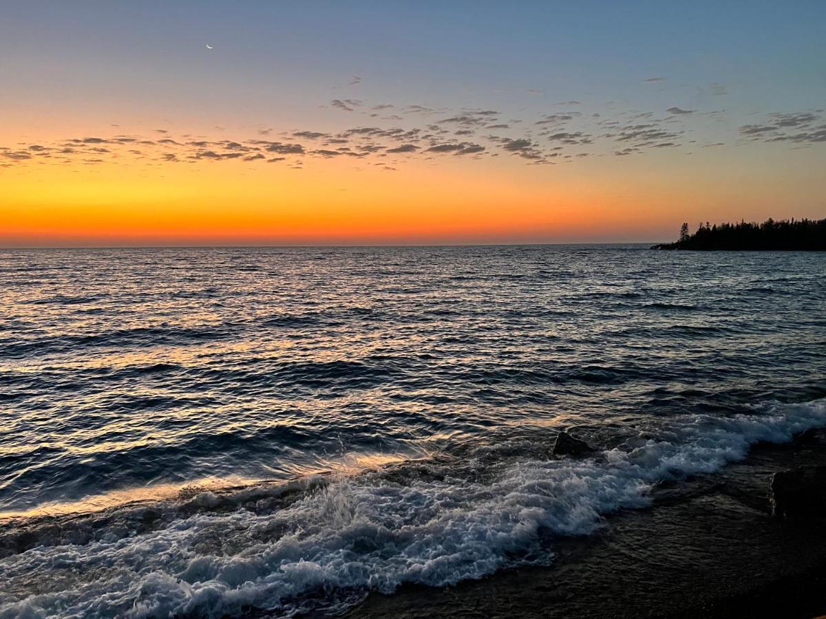 Shoreline Inn Grand Marais Dış mekan fotoğraf